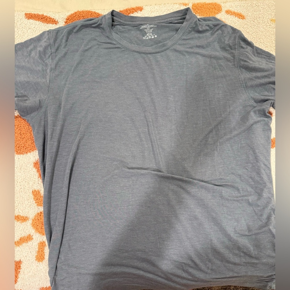 Fabletics Men's Slate Gray Short Sleeve Tee